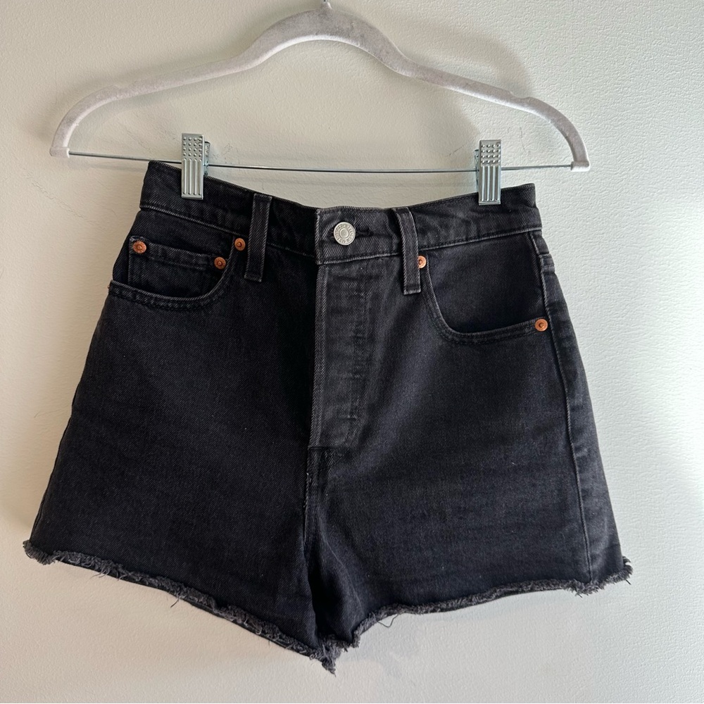 Levi’s High Wasted Black Denim Women's Shorts size 25